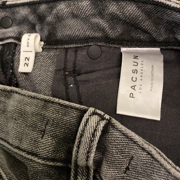 PacSun 90’s Boyfriend Jeans - Picture 5 of 6